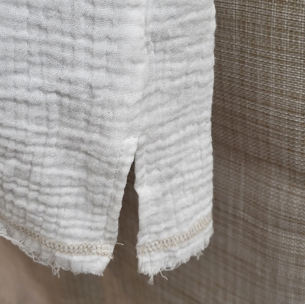 La Miel Women's Shirt White Textured Gauze Short Sleeve Rustic Hem Oversized Sm - Picture 9 of 12